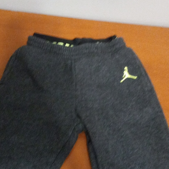 Jordan pants - Picture 2 of 4